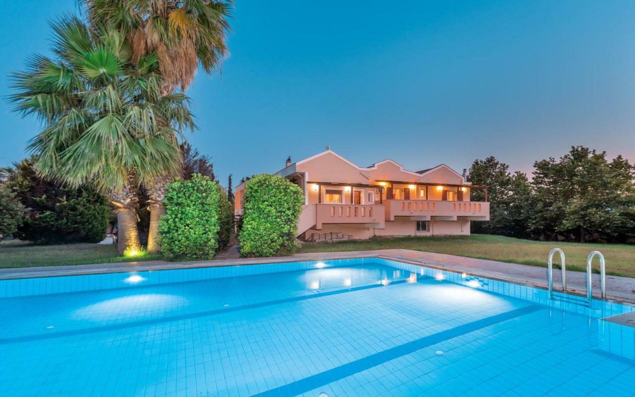 Leone Luxury Villas Kalamaki  Exterior photo