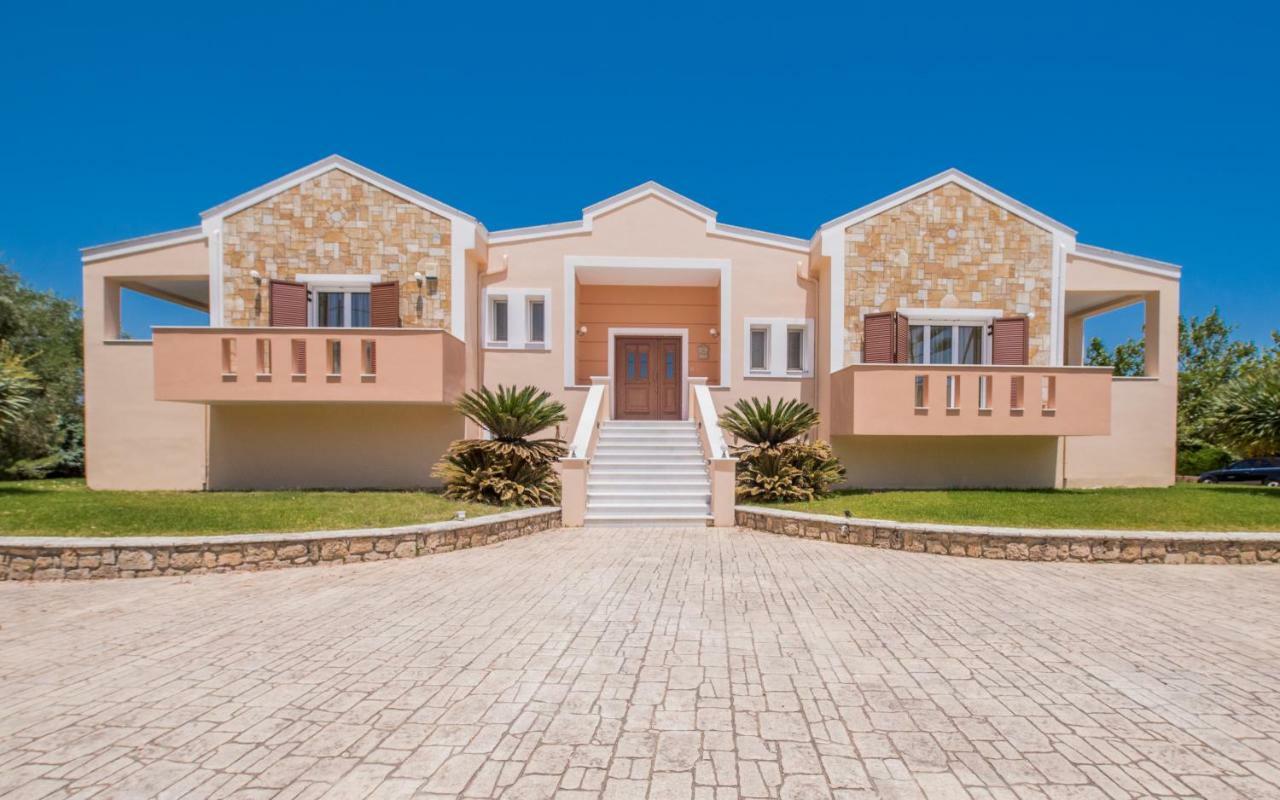 Leone Luxury Villas Kalamaki  Exterior photo